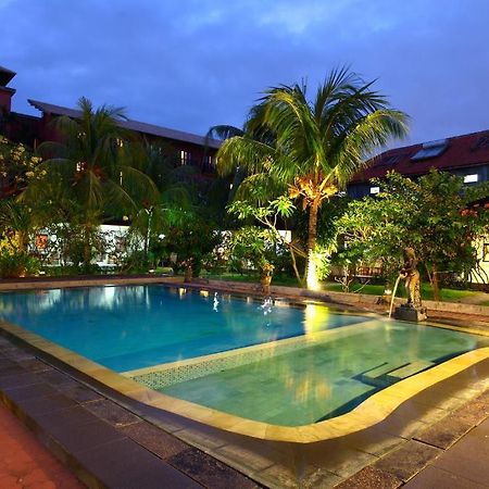 Kodja Beach Inn 庫塔 外观 照片